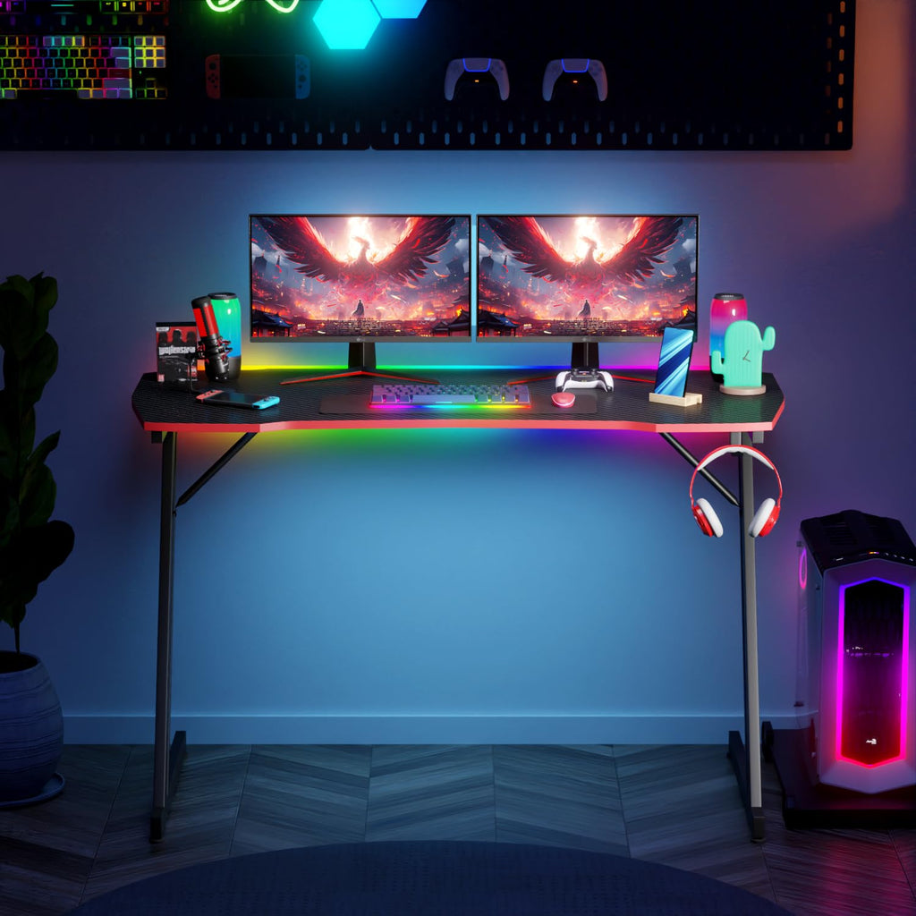 47.2 Inch Z Shaped Carbon Fiber Gaming Desk with Headphone Hook M91225