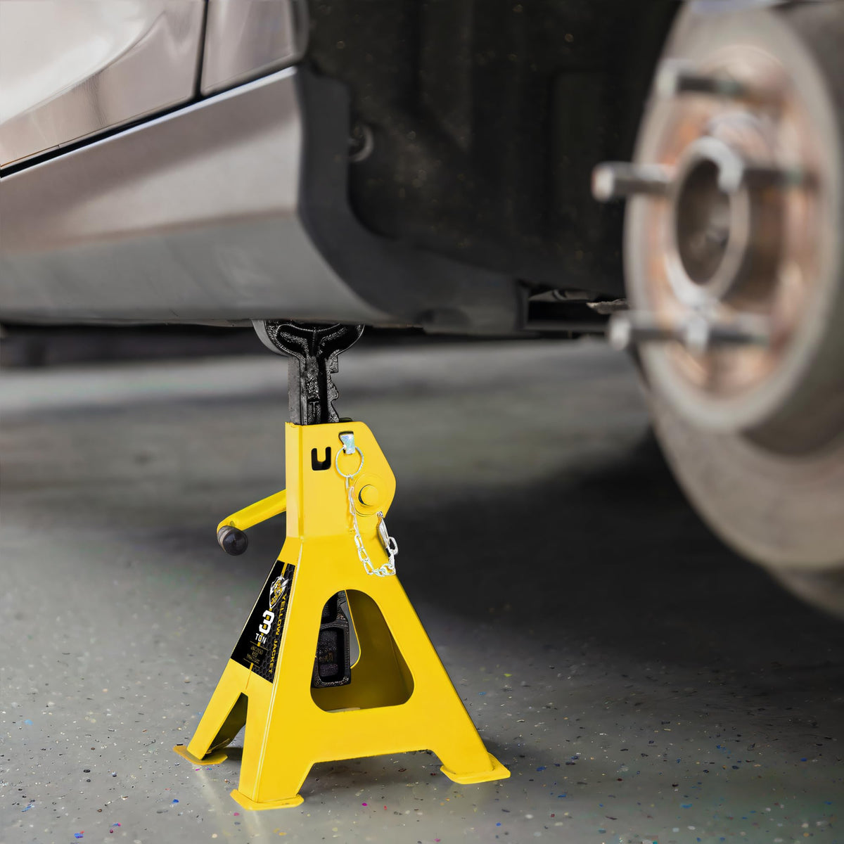 3 Ton Low Profile Hydraulic Floor Jack with Jack Stands R652