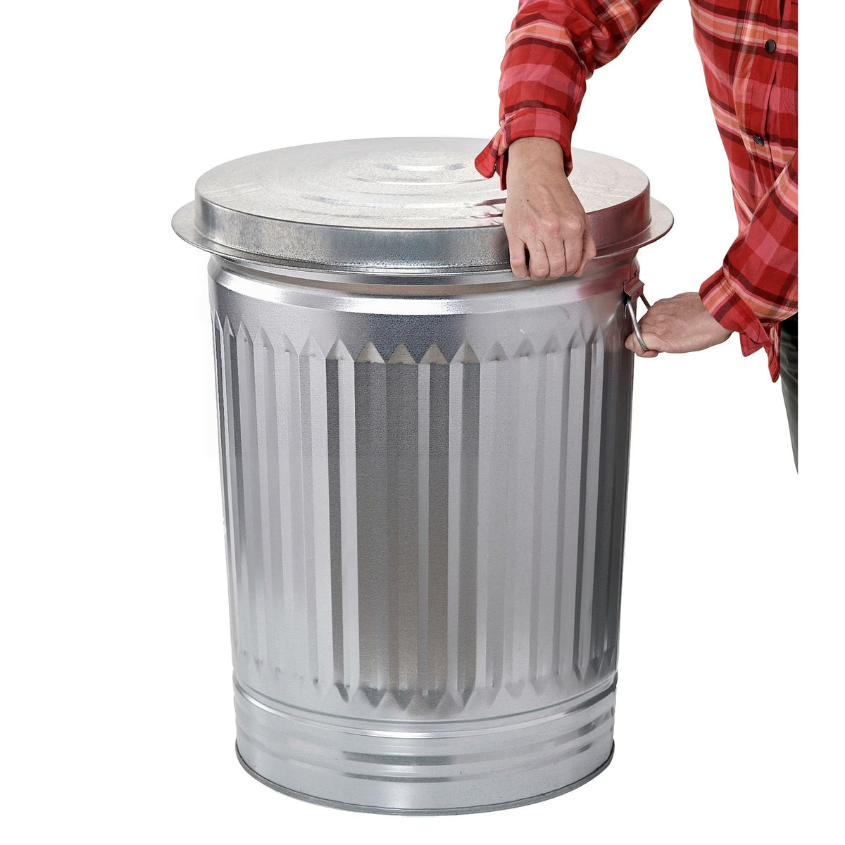 31 Gallon Galvanized Steel Storage Can with Lid U38599
