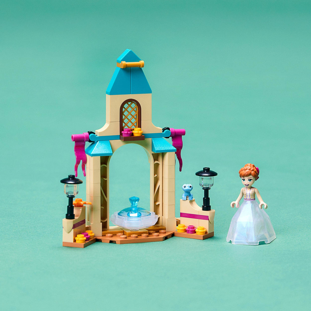 Building Toy with Mini Doll D4808