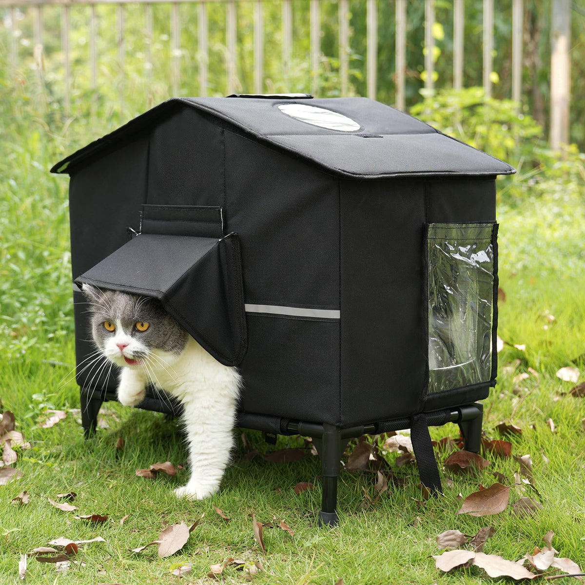 Weatherproof Elevated Insulated Outdoor Cat House Y795045